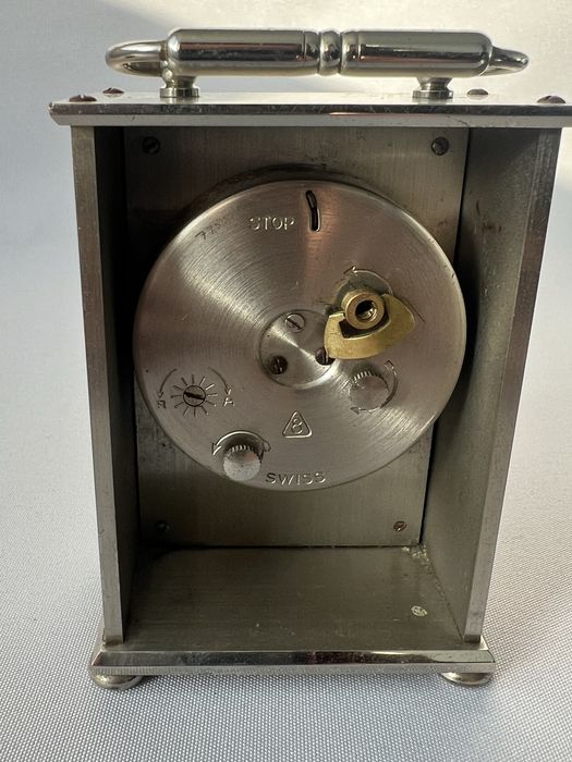 Ceas de birou perfect functional