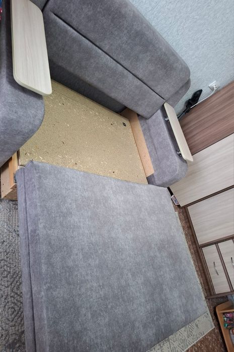 Продам диван в хорошем состоянии