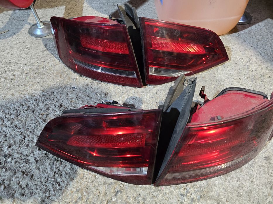 Triple/Stopuri Audi A4 B8 sedan.