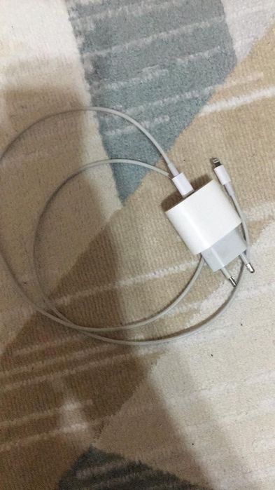 айфон оригинал зарятка