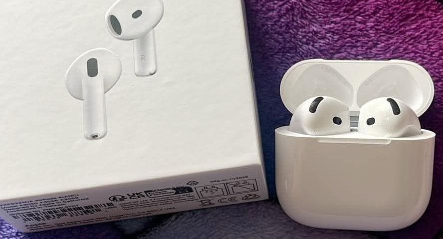 Căști Airpods 4 ANC   originale Noi