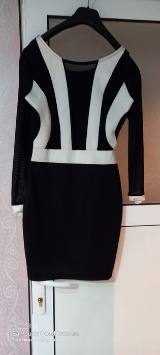 Къси стилни рокли