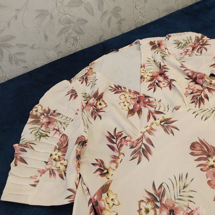 Продам платье новое 48р