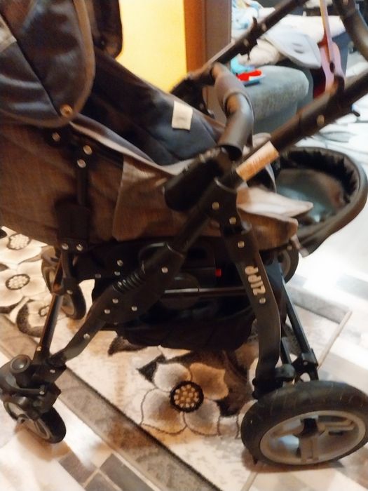 Комбинирана бебешка количка 380 лв