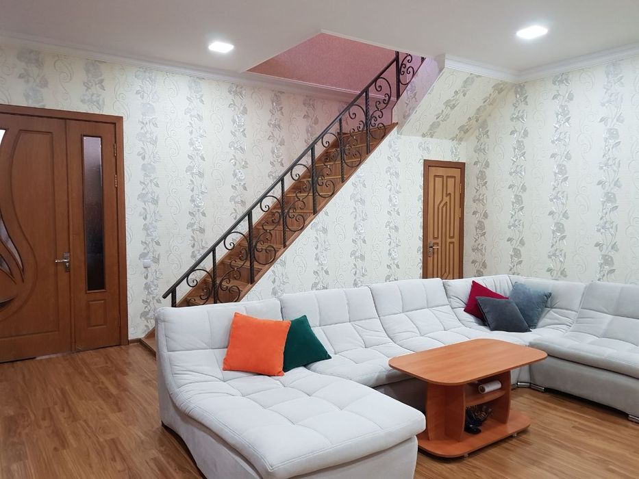 Продаётся дом с участком 4.51 сотки 6 комнат