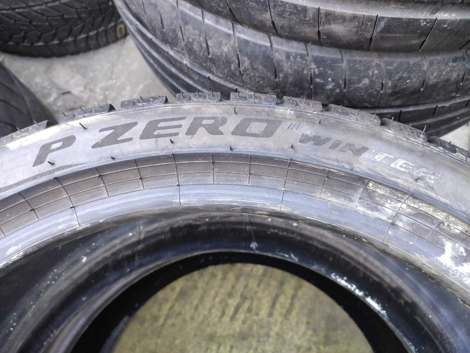 2бр Зимни гуми 275 35 19 - Pirelli Runflat BMW - DOT 2024