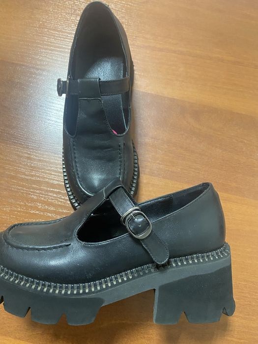 Продам Туфли для девочки