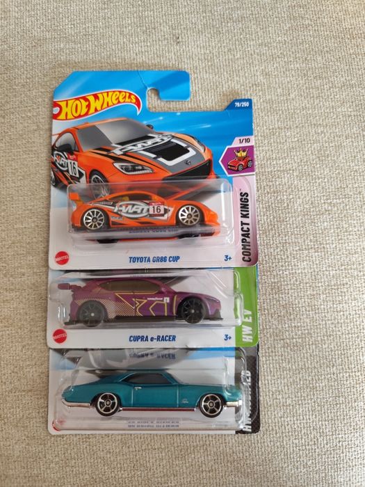 Hotwheels колички