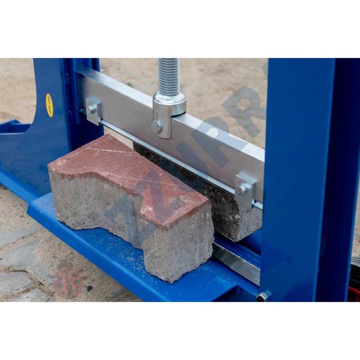 Ghilotina pavaje si dale