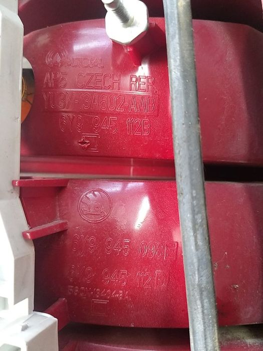 Stop tripla lampa dreapta skoda fabia 1 6y 6y9945096 6y9945112d