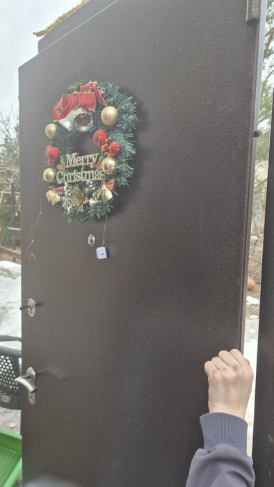 Продам дверь б.у в норм состоянии