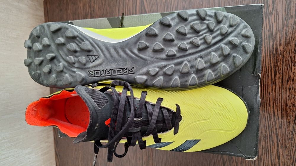 Adidas Predator TF