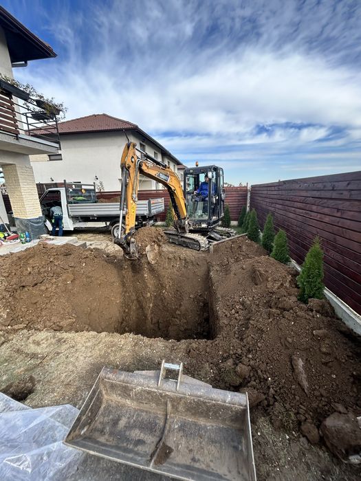 Lucrari profesionale excavator 3.8 t