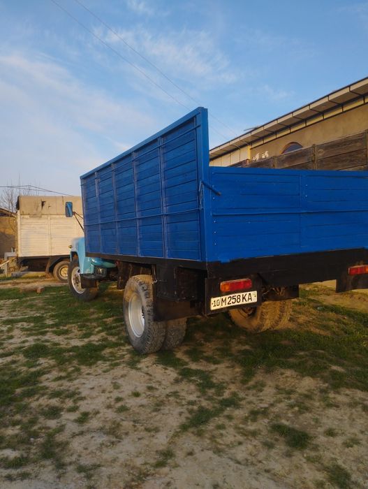 Gaz 53 bortli sotiladi