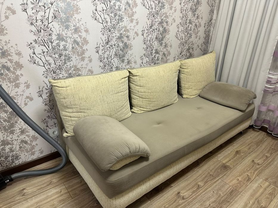 Продается диван мягкая мебель