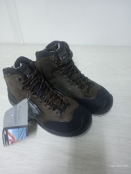 Ghete de iarna safety m43