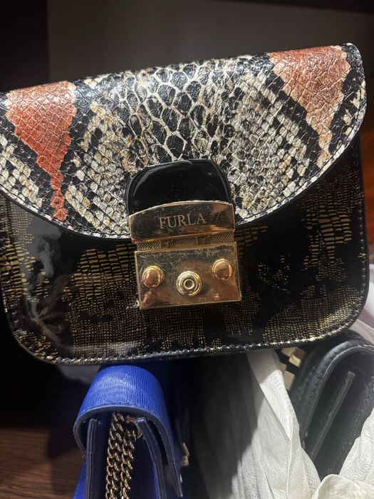 Pinko, patrizia pepe, replay, furla