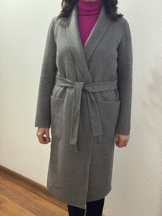 Продам пальто женское Massimo dutti