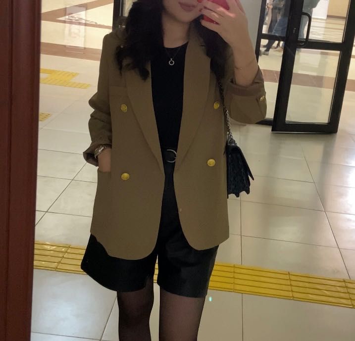 Платья и пиджаки