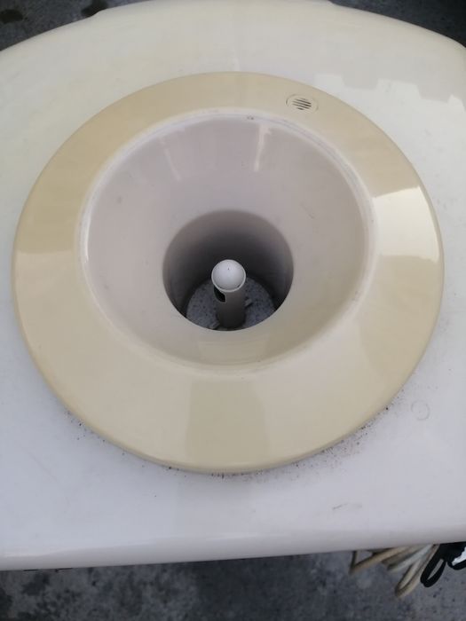 Диспенсер (кулер напольный)