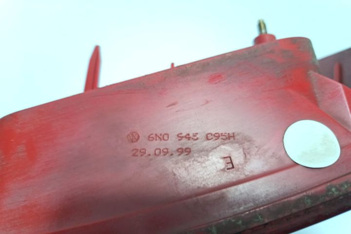 Stop stanga 6N0945095H Volkswagen VW Polo a 3-a generatie 6N