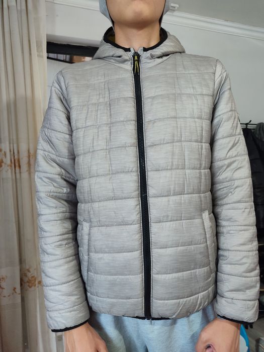 Продам куртку мужской.