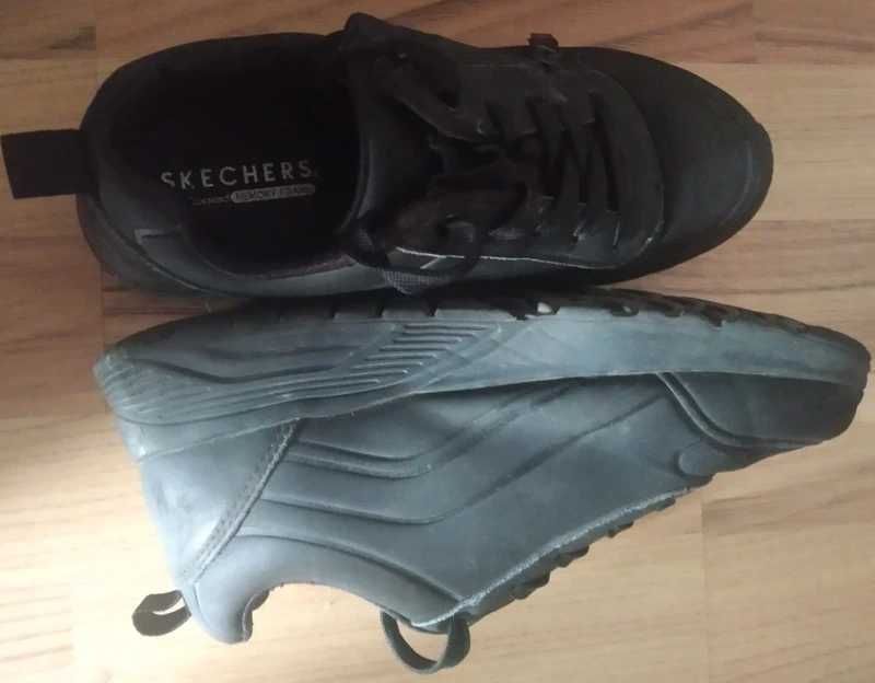 Papuci Skechers nr 35 negri