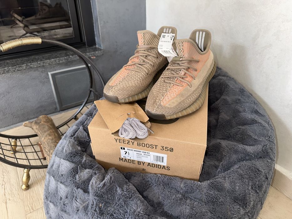 Adidas Yeezy Boost 350 V2 Sand Taupe