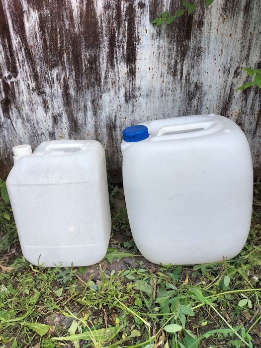 Продам коныстры. 20-30л