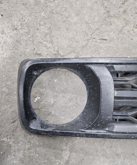 Решетка радиатора нива