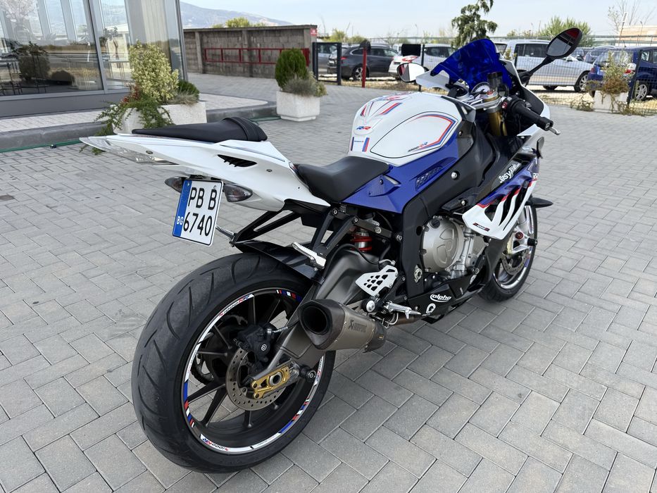 BMW S1000RR 200к.с AKRAPOVIC / R&G / 39000km
