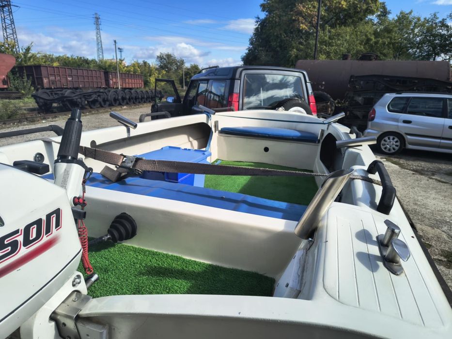 Лодка Angelo Molinari с колесар