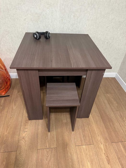 Кухонный стол продам