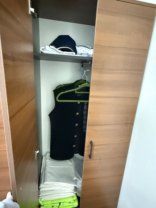 Офисный шкаф