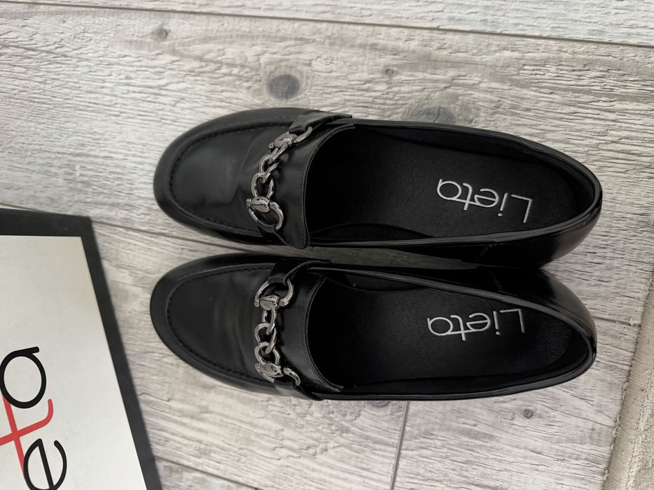 Туфли женские черные