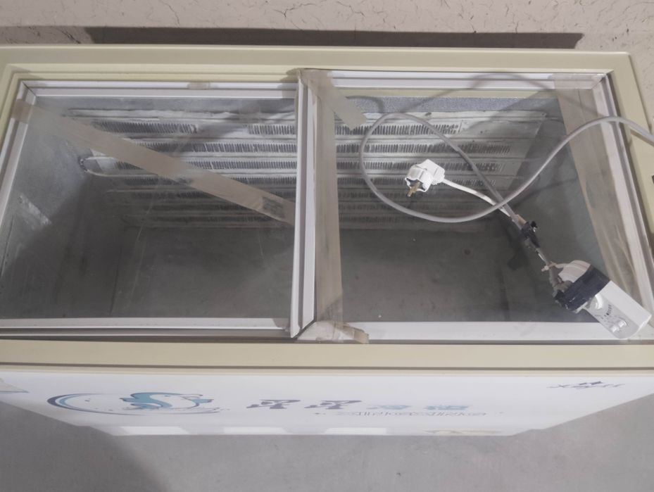 Холодильник для мороженое