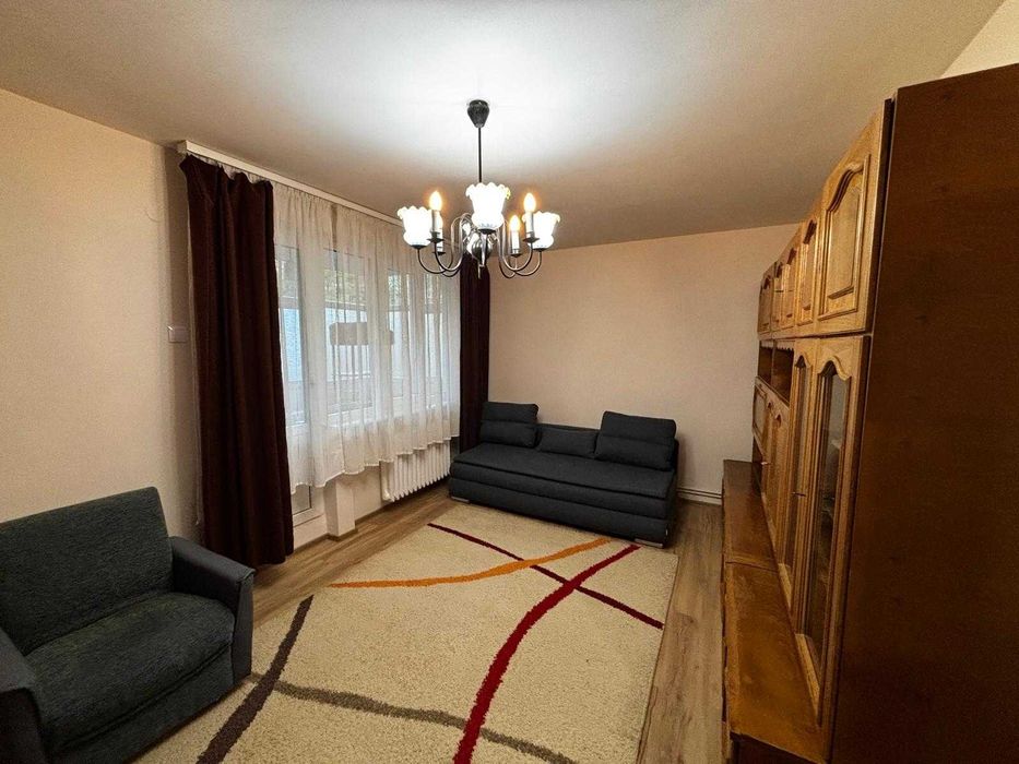 Inchiriez apartament 3 camere, RECENT RENOVAT, zona Budai