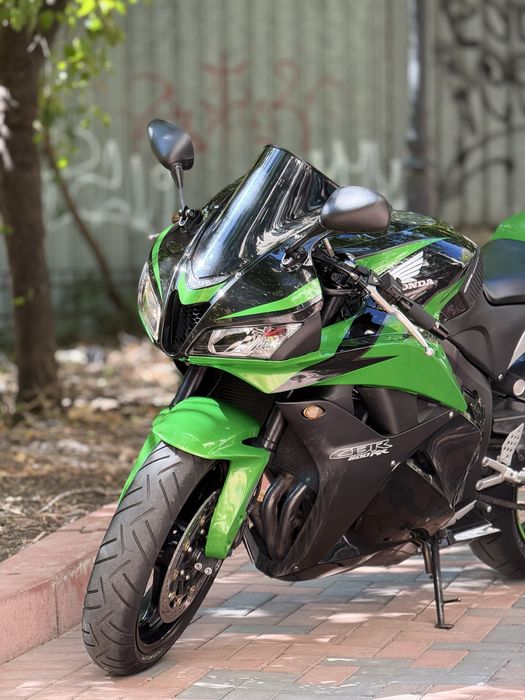 Honda CBR600RR PC40