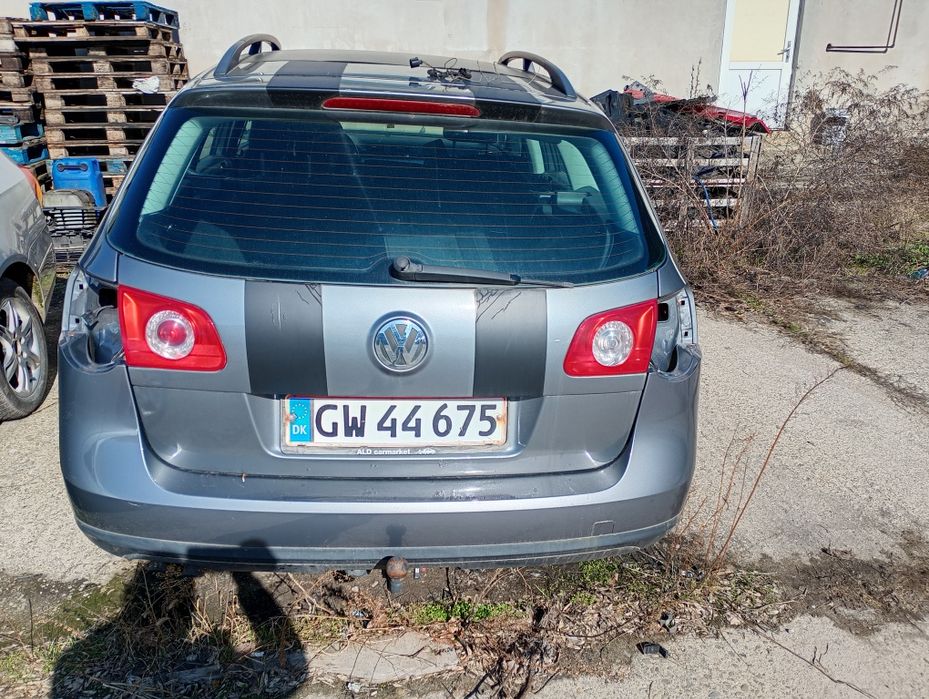 Haion cu luneta vw passat b6 break 2 puncte mici rugina vezi poze