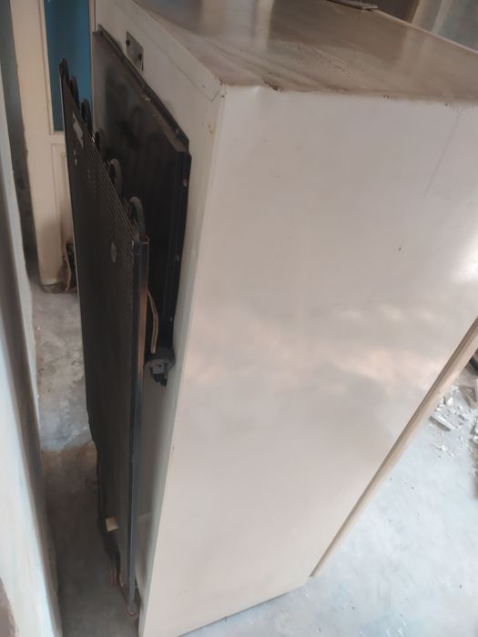 Холодильник сотилади снежинка М. Музлатгич сотилади