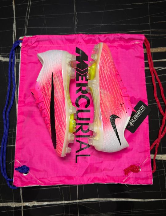 Ghete de fotbal Nike