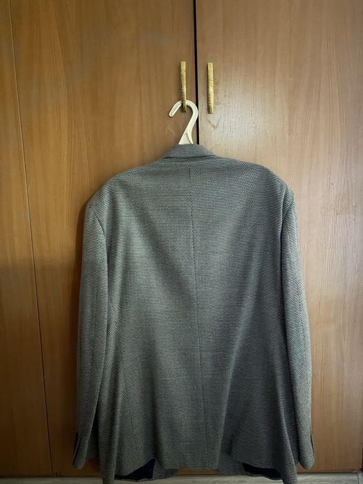 Продам мужские пиджаки