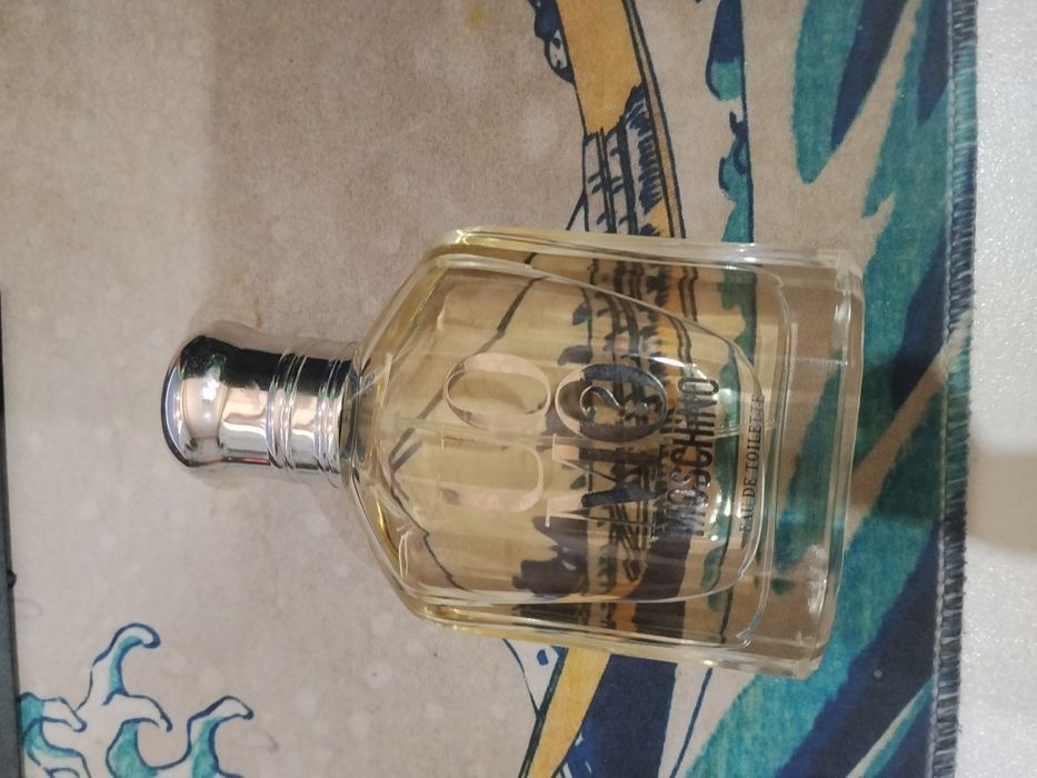 UOMO moschino eau de toilette