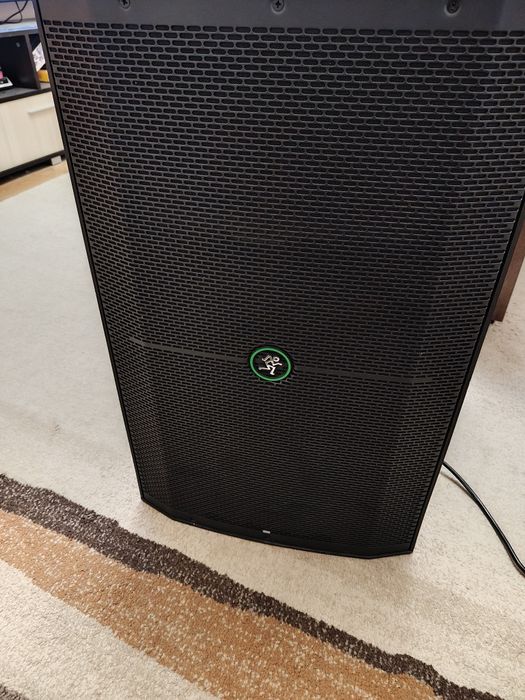 Активна тонколона Mackie