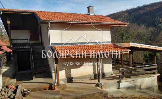 Къща с панорамна гледка