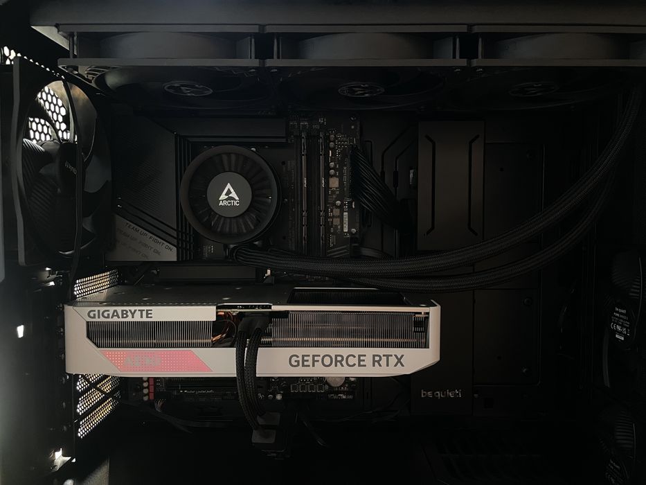 PC Gaming/Work cu 4070 Ti Super si i9 14900K