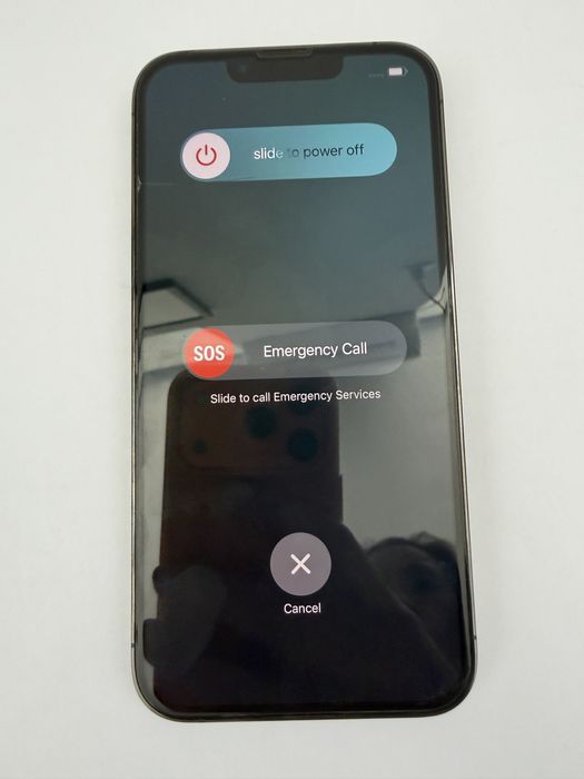 IPhone 13 Pro  в кутия с оригинални аксесоари