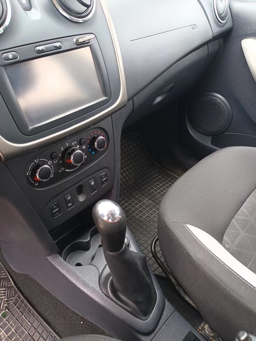 Dacia sandero stepway manuala benzina si gpl