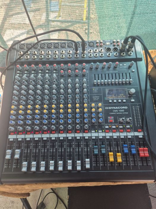 Vând doua boxe Dynacord VL 212 doua bucati originale, doua FBT Max 6A si mixer Dynacord cms 3 si un bass de 12 țoli LD si putere Dynacord 2200 wati