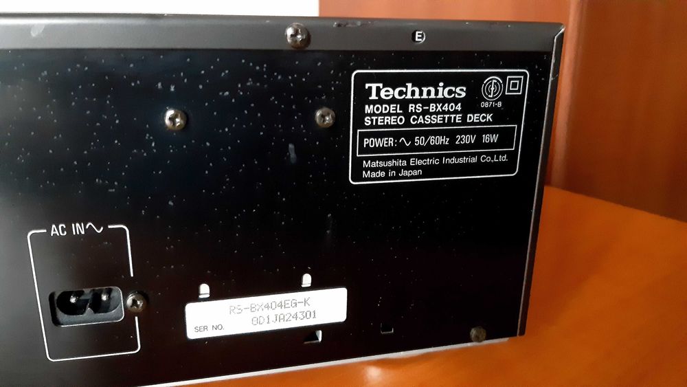 Deck TECHNICS RS BX404 PXS + casete audio BASF BONUS